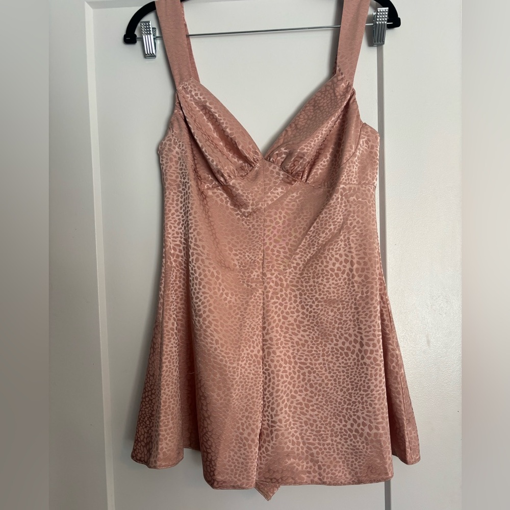 Blush ASOS romper size US 4 never worn new with tags